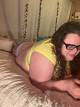 Snapshot of Fatpussybigass chatting on 06-16-26, 03:09 Fatpussybigass online show from 06-16-26, 03:09