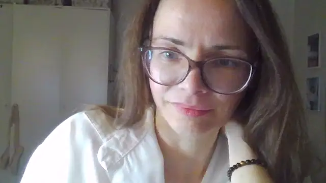 Snapshot of SEA_Dream chatting on 05-03-26, 04:13 SEA Dream online show from 05-03-26, 04:13