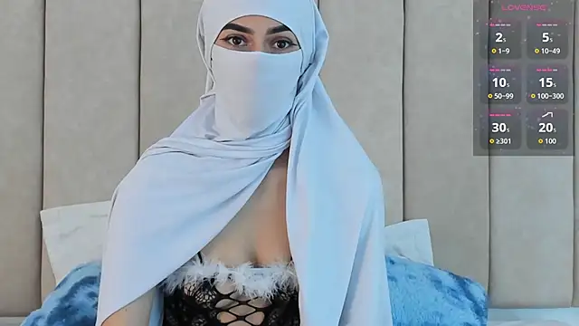 Snapshot of _Zahiira_ chatting on 05-13-26, 12:24 Zahiira online show from 05-13-26, 12:24