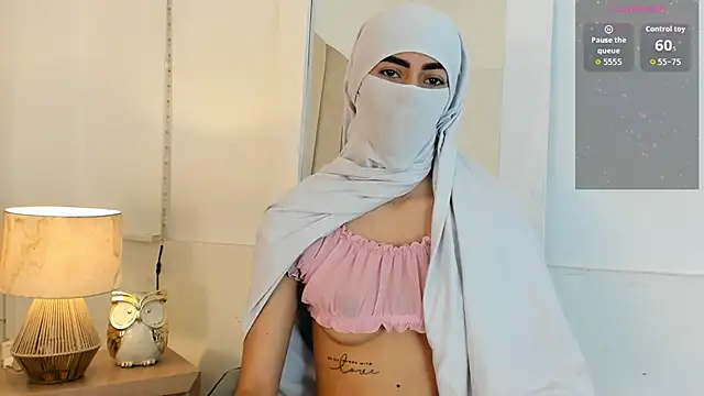 Snapshot of _Zahiira_ chatting on 06-03-26, 11:57 Zahiira online show from 06-03-26, 11:57