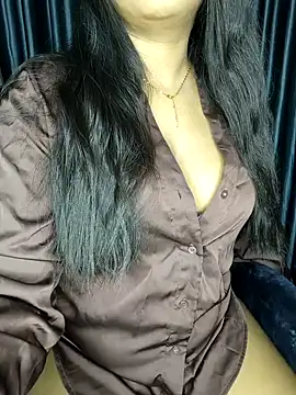 Snapshot of Webrowncouple chatting on 10-04-25, 02:31 Webrowncouple online show from 10-04-25, 02:31