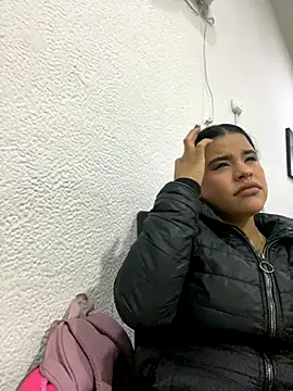 Snapshot of Aisha_poweer chatting on 10-10-25, 03:05 Aisha poweer online show from 10-10-25, 03:05