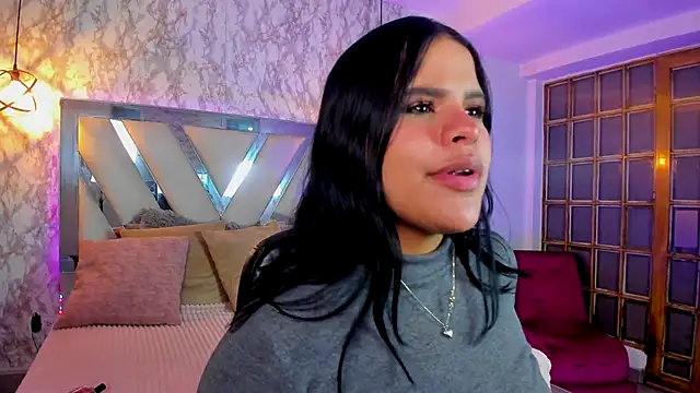 Snapshot of Aisha_poweer chatting on 12-01-25, 02:49 Aisha poweer online show from 12-01-25, 02:49