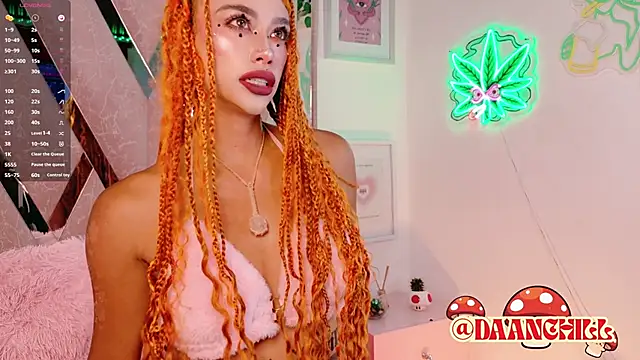 ScarlettRusso1 online show from 04-04-26, 10:13