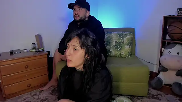lola n apolo online show from 09-30-25, 05:45