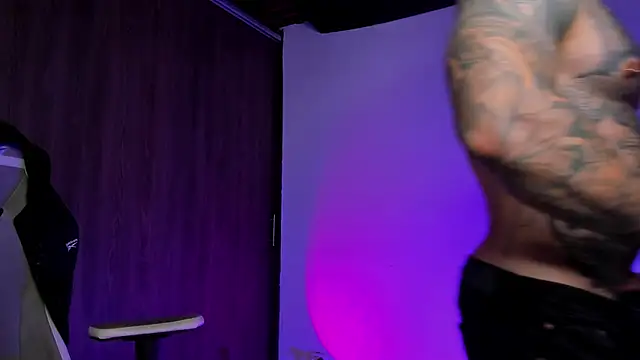 Snapshot of natevillage chatting on 09-20-25, 03:07 natevillage online show from 09-20-25, 03:07