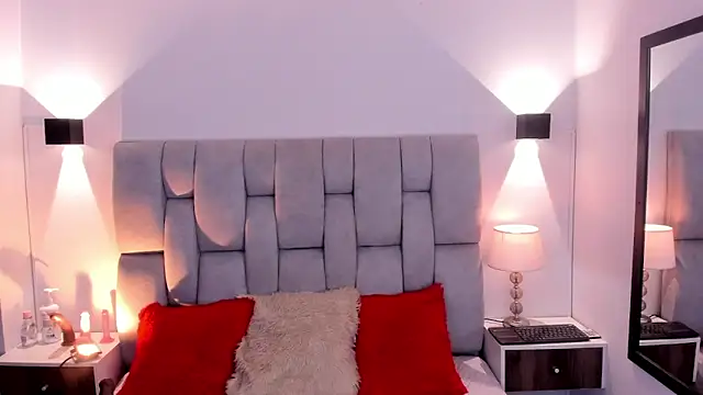 Snapshot of Mia_volkova chatting on 09-08-25, 06:07 Mia volkova online show from 09-08-25, 06:07