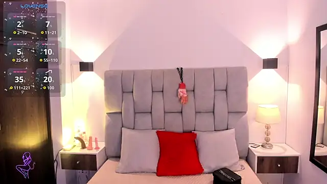 Snapshot of Mia_volkova chatting on 10-24-25, 12:23 Mia volkova online show from 10-24-25, 12:23