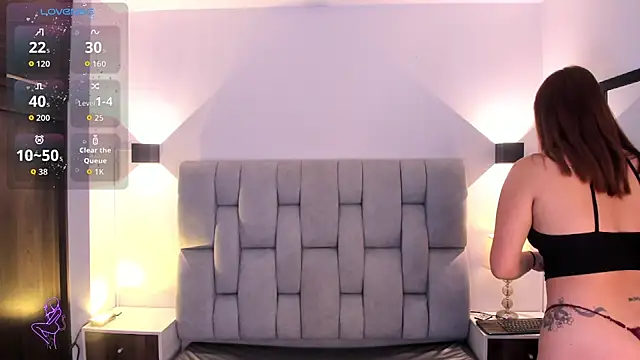 Snapshot of Mia_volkova chatting on 10-25-25, 12:34 Mia volkova online show from 10-25-25, 12:34