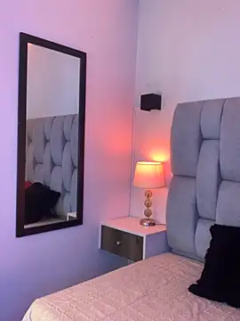 Snapshot of Mia_volkova chatting on 12-05-25, 12:25 Mia volkova online show from 12-05-25, 12:25