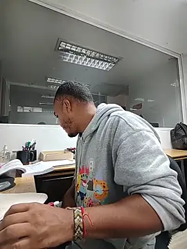 SanChacal5694 online show from 03-12-26, 10:27