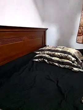 Snapshot of Sadu_Live chatting on 10-31-25, 10:49 Sadu Live online show from 10-31-25, 10:49