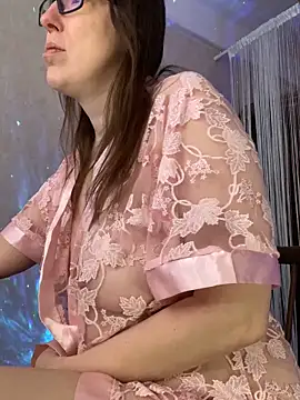 Snapshot of CrazyPinky chatting on 02-04-25, 07:07 CrazyPinky online show from 02-04-25, 07:07