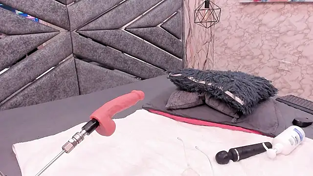 SASHA BROWNIE   online show from 03-07-26, 07:22