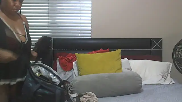 Snapshot of SweetBerryBliss chatting on 11-06-25, 07:53 SweetBerryBliss online show from 11-06-25, 07:53