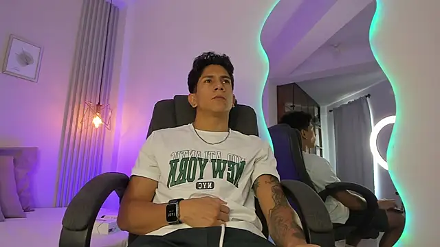 Snapshot of j_deex chatting on 10-02-25, 03:41 j deex online show from 10-02-25, 03:41