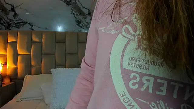 cloesummerr  online show from 03-09-26, 12:53