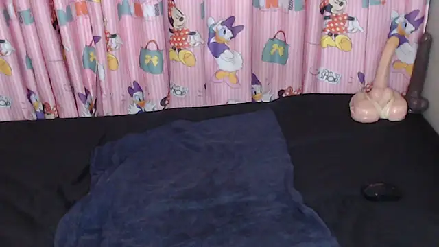 TrishahXo online show from 06-04-26, 06:14