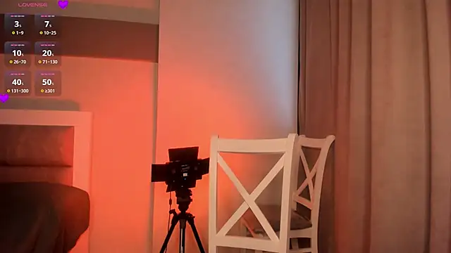 Clarity Yumi online show from 10-22-25, 03:40