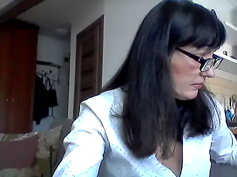 Elena48324 online show from 04-23-26, 10:47