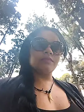 Yaya watson online show from 04-21-26, 06:01