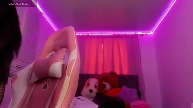 Snapshot of tamara_princess0 chatting on 09-26-25, 08:13 tamara princess0 online show from 09-26-25, 08:13