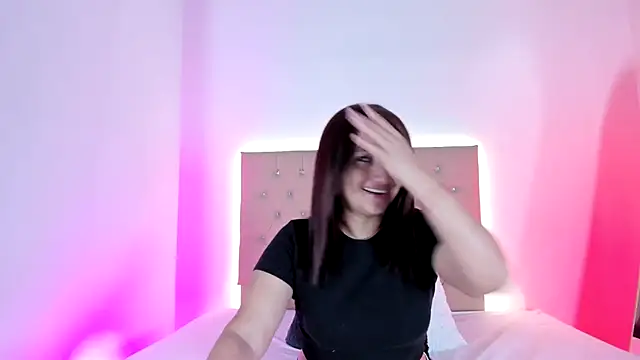 Snapshot of Zafiro__Brown chatting on 10-19-25, 11:55 Zafiro Brown online show from 10-19-25, 11:55