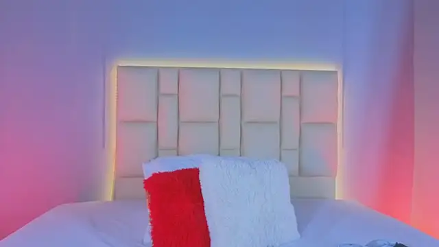 Snapshot of Zafiro__Brown chatting on 12-01-25, 12:21 Zafiro Brown online show from 12-01-25, 12:21