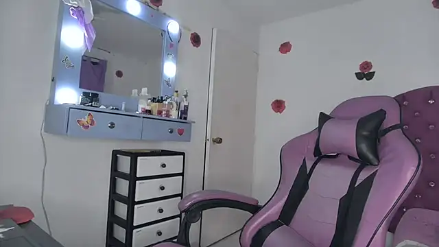 soffy rosses online show from 04-14-26, 02:28