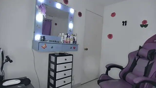 soffy rosses online show from 05-17-26, 01:58