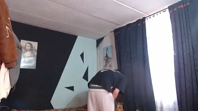 malek xarx  online show from 10-19-25, 10:10