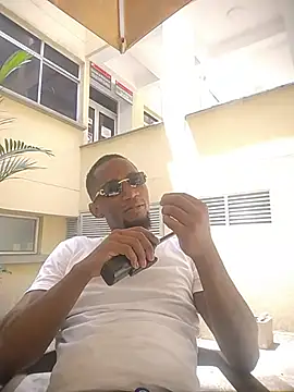 Snapshot of Jhoan_Simply chatting on 07-26-26, 04:58 Jhoan Simply online show from 07-26-26, 04:58