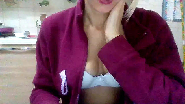 Kelly80 online show from 10-13-25, 02:44