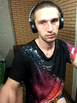 Snapshot of Alexilon chatting on 11-28-25, 04:20 Alexilon online show from 11-28-25, 04:20