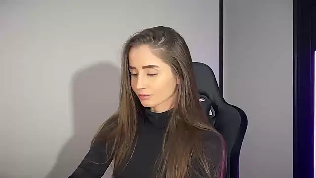 Snapshot of s_meow chatting on 11-22-25, 01:26 s meow online show from 11-22-25, 01:26