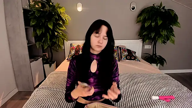 BerryDiva online show from 09-17-25, 07:59