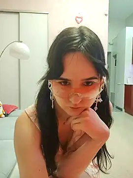 Snapshot of BerryDiva chatting on 02-26-26, 09:25 BerryDiva online show from 02-26-26, 09:25