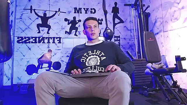 Snapshot of Dustin_Sonne chatting on 09-20-25, 03:40 Dustin Sonne online show from 09-20-25, 03:40