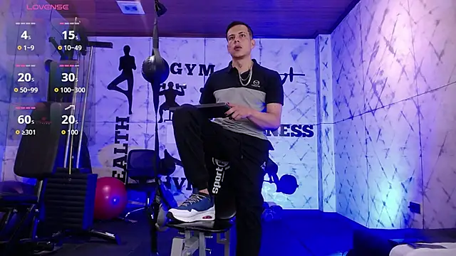 Snapshot of Dustin_Sonne chatting on 10-08-25, 03:48 Dustin Sonne online show from 10-08-25, 03:48