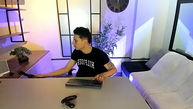 Snapshot of Dustin_Sonne chatting on 10-15-25, 03:39 Dustin Sonne online show from 10-15-25, 03:39