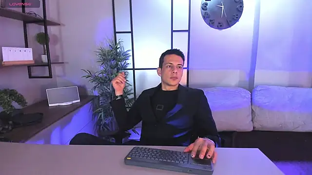 Snapshot of Dustin_Sonne chatting on 11-19-25, 03:50 Dustin Sonne online show from 11-19-25, 03:50