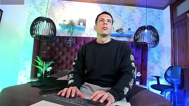 Dustin Sonne online show from 04-22-26, 03:42