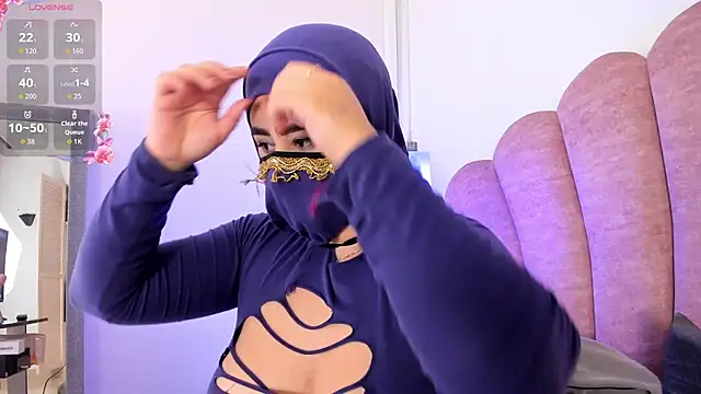 Snapshot of halabi_saha chatting on 11-29-25, 11:02 halabi saha online show from 11-29-25, 11:02