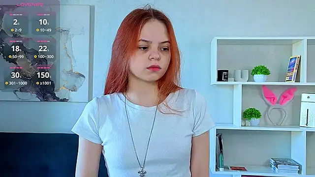 SynnoveBann online show from 04-17-26, 01:08