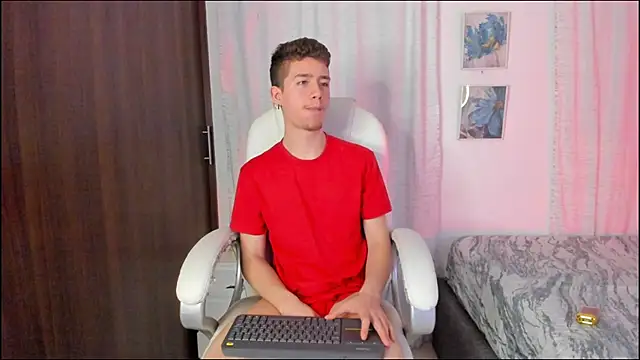 ThiagooJames online show from 10-06-25, 01:58