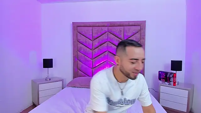 Lushian  online show from 04-06-26, 03:46