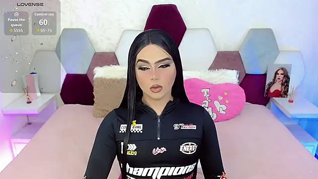 kushina uzumaki75 online show from 12-04-25, 04:11