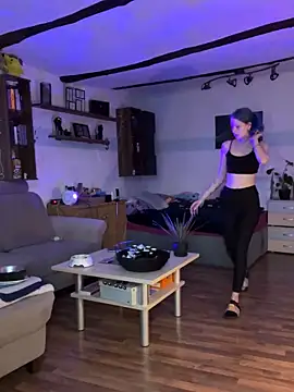 Seductively4 20 online show from 10-04-25, 04:27