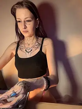 Seductively4 20 online show from 04-10-26, 04:06