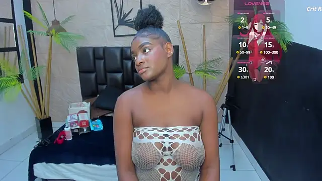 Snapshot of alana_bonny chatting on 10-21-25, 12:39 alana bonny online show from 10-21-25, 12:39